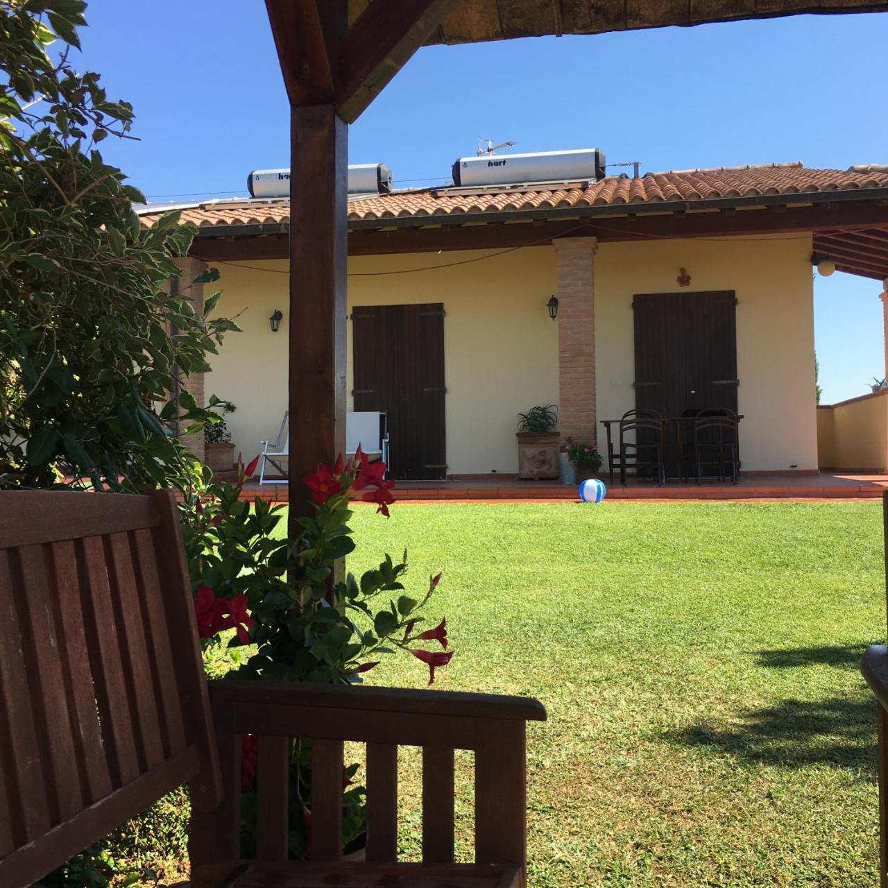 Agriturismo Beveraggio Appartamenti 마리나디그로세토 외부 사진