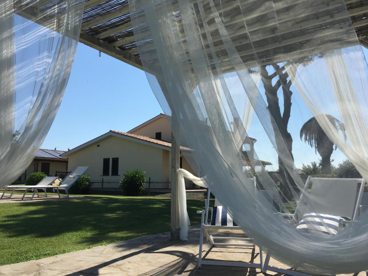 Agriturismo Beveraggio Appartamenti 마리나디그로세토 외부 사진